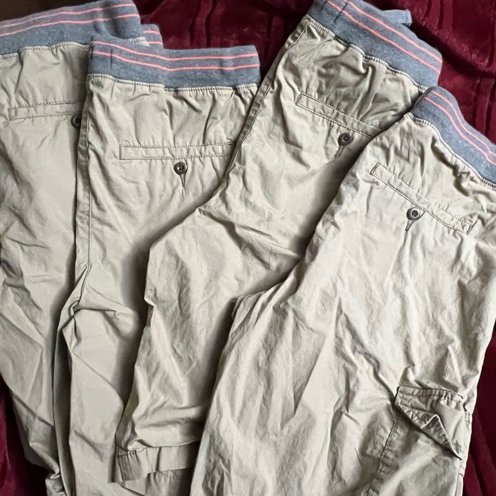 Old Navy Sz 18 Khaki Shorts 4 pair EUC